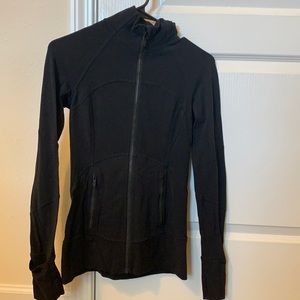 Lululemon jacket full zip nulu black size 4